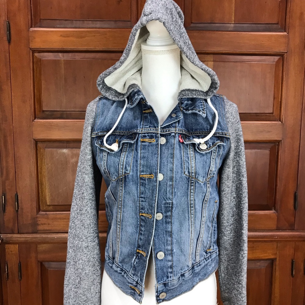 Levi’s Jean Jacket Hoodie Sweatshirt Sleeves